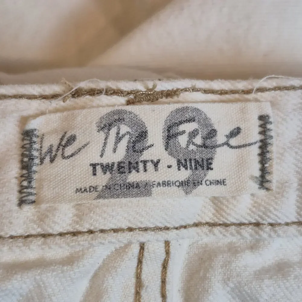 We The Free Crop Barrel Jeans Women 29 Ivory Button Fly FP Denim Frayed Hem Hi - Picture 4 of 10